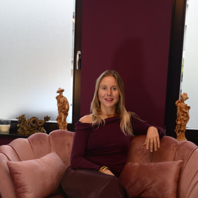 Delhoux, Tiffany Tiffany Delhoux